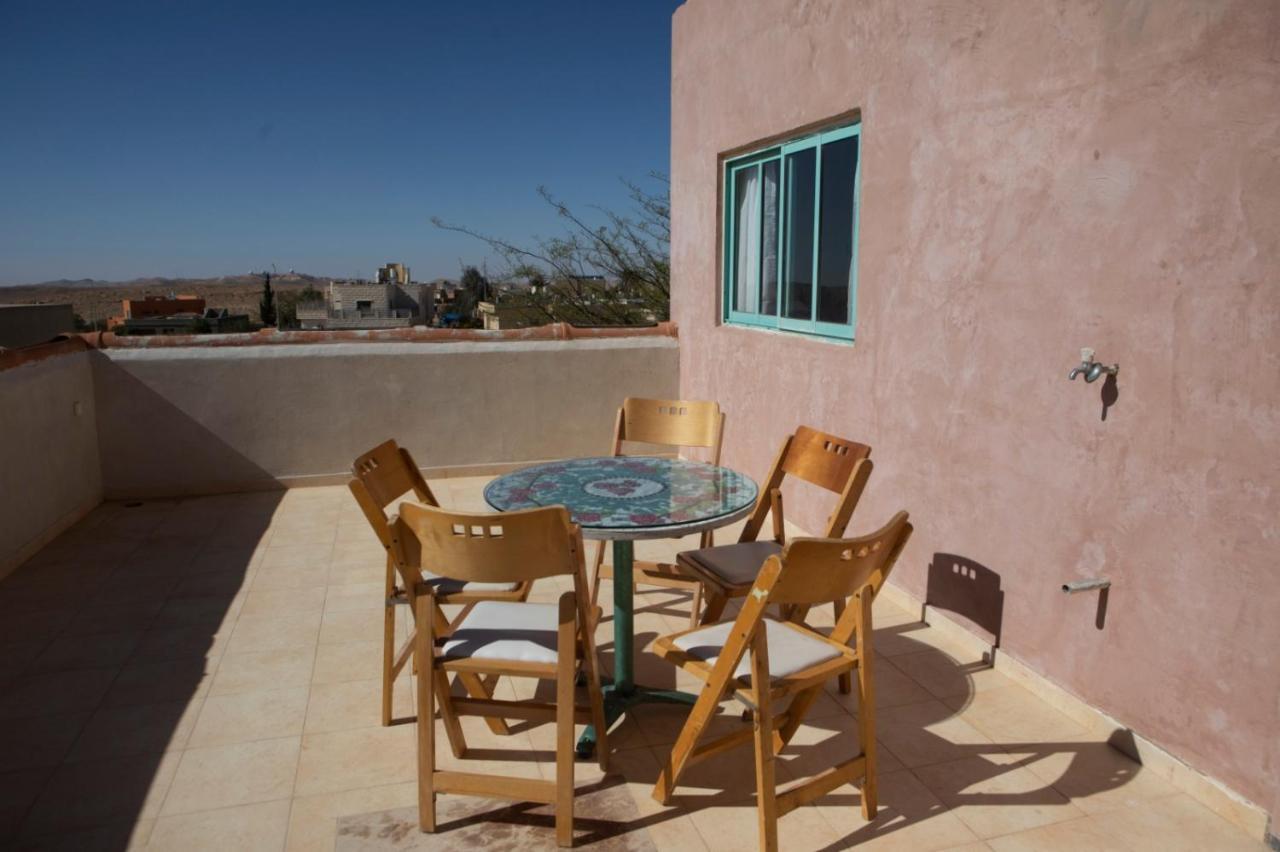 על הגג Hotel Mitzpe Ramon Exterior foto